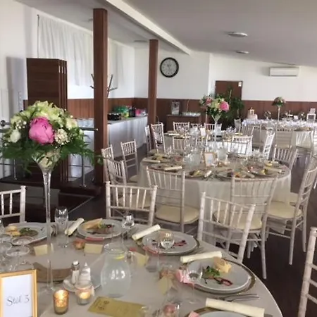 A Restauracia Harmonia Ostratice